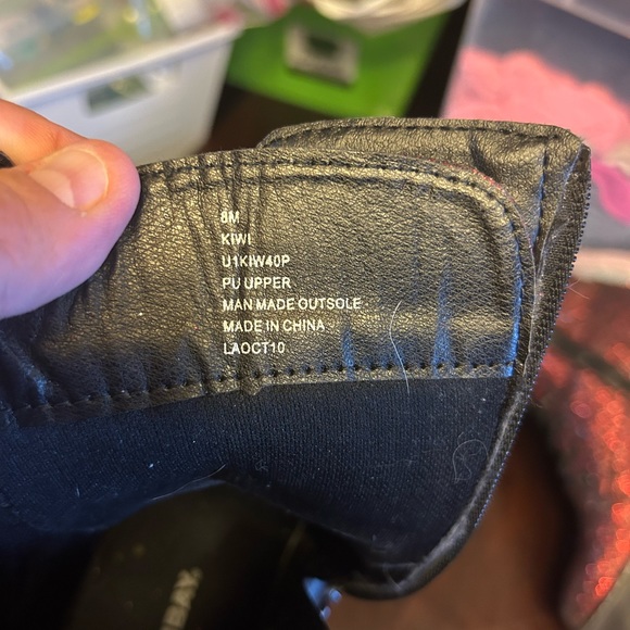 Unionbay Womens 8 Red Glitter Boots with Zipper - Picture 3 of 3